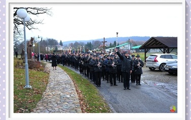 Wieczornica Patriotyczna-SP Strachocina 2025r (3)