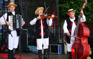 XV Zjazd Kapel Ludowych-Mrzygł&oacute;d 2026 (8)