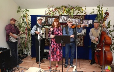 Tradycyjne wesele w klimacie lat 50-tych (90)