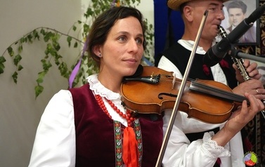 Tradycyjne wesele w klimacie lat 50-tych (52)