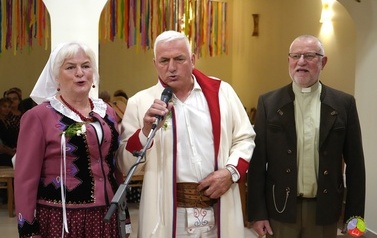 Tradycyjne wesele w klimacie lat 50-tych (42)