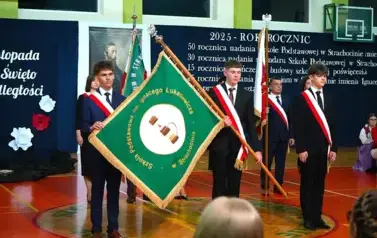 WIECZORNICA PATRIOTYCZNA-SP STRACHOCINA 2025r (64)