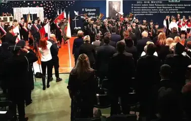 WIECZORNICA PATRIOTYCZNA-SP STRACHOCINA 2025r (57)