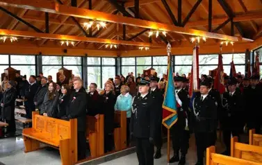 WIECZORNICA PATRIOTYCZNA-SP STRACHOCINA 2025r (7)