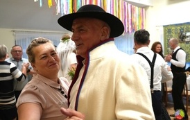 Tradycyjne wesele w klimacie lat 50-tych (56)