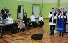 WIECZORNICA PATRIOTYCZNA-SP STRACHOCINA 2025r (97)