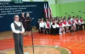 WIECZORNICA PATRIOTYCZNA-SP STRACHOCINA 2025r (92)