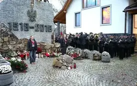 WIECZORNICA PATRIOTYCZNA-SP STRACHOCINA 2025r (47)