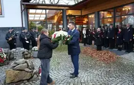 WIECZORNICA PATRIOTYCZNA-SP STRACHOCINA 2025r (34)