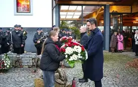 WIECZORNICA PATRIOTYCZNA-SP STRACHOCINA 2025r (25)