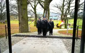 WIECZORNICA PATRIOTYCZNA-SP STRACHOCINA 2025r (2)