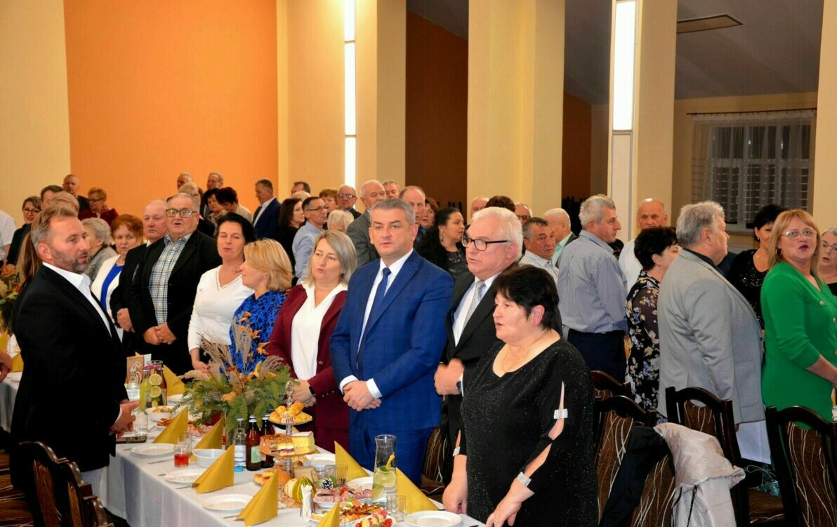 Zdjęcie do STO LAT dla Senior&oacute;w