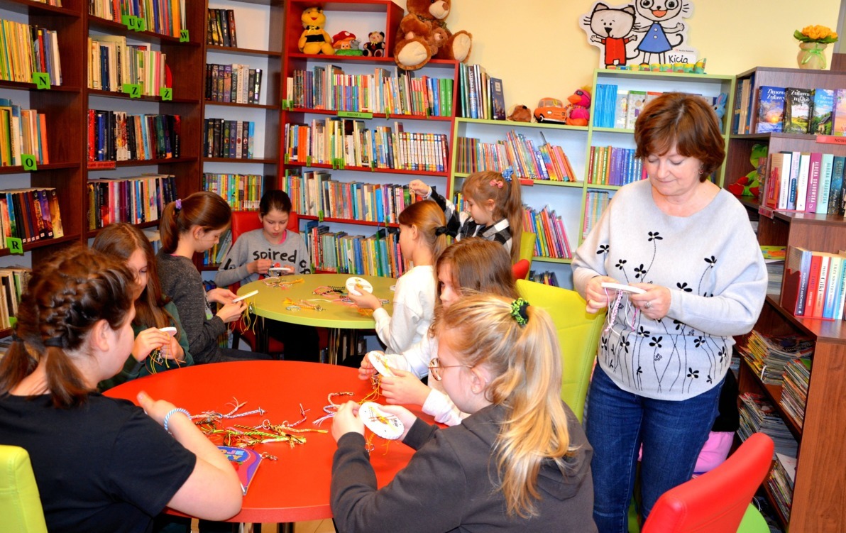 Zdjęcie do Ferie z GOK-iem - Biblioteka Gminna w Niebieszczanach